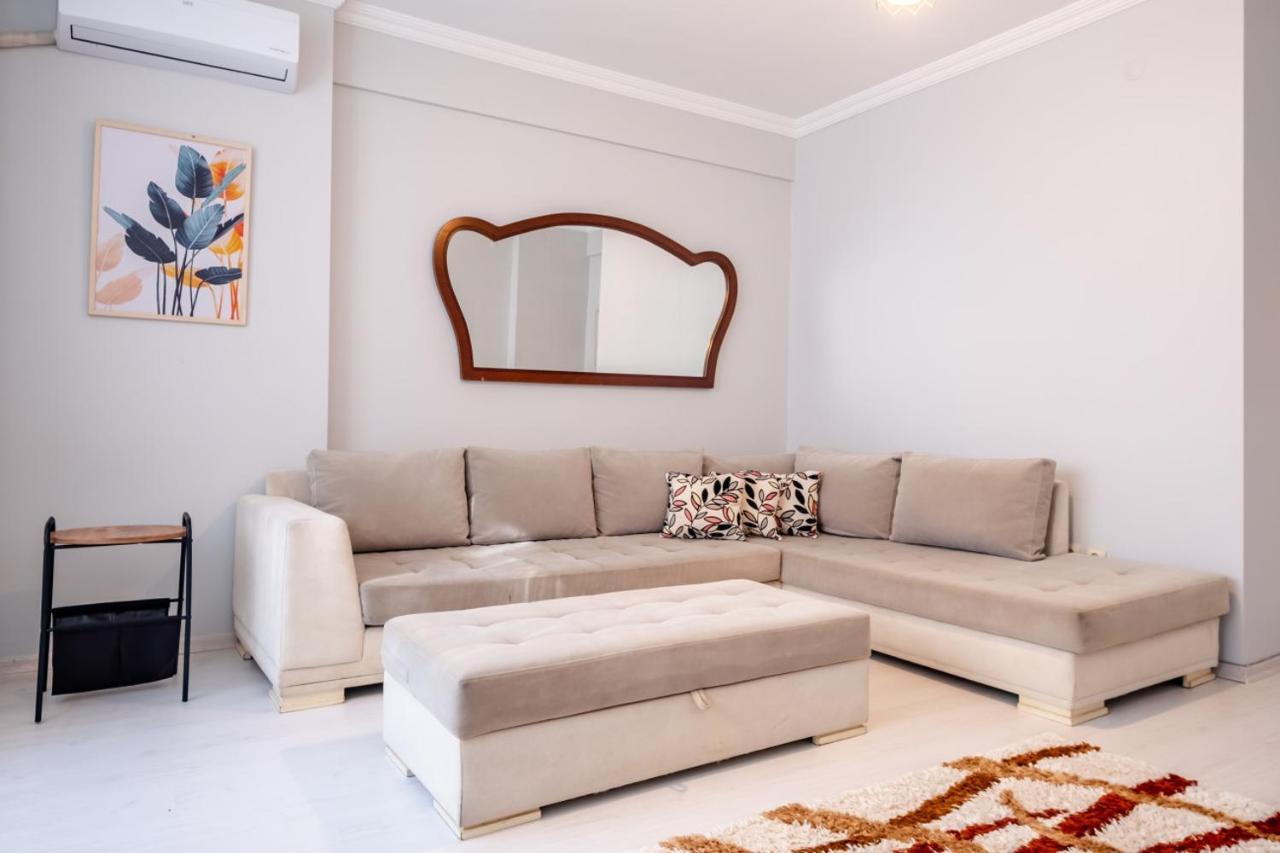 Fully Equipped Cozy Home In Kadikoy Estambul Exterior foto